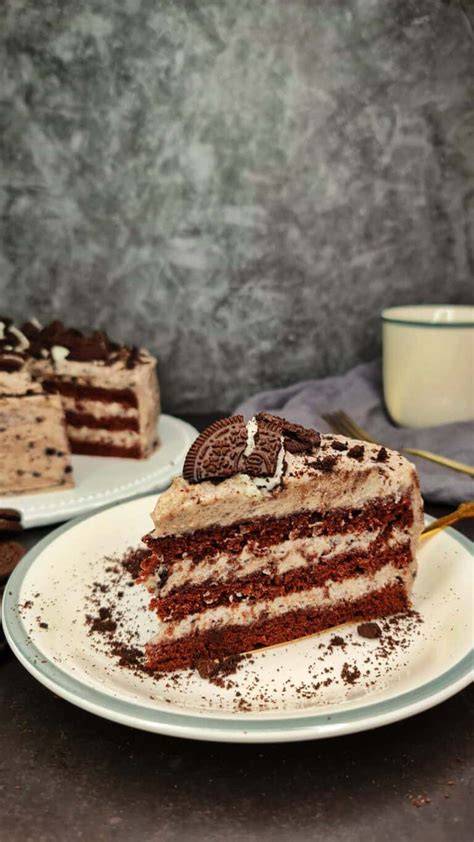 Oreo Torte mit Jamila Biskuitboden und verschiedenen Schichten