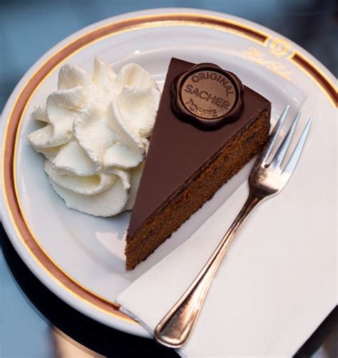 Original Sacher-Torte im Café Sacher, Wien