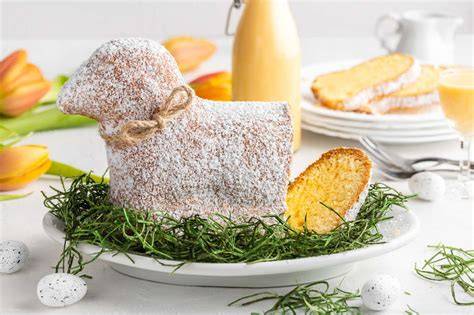 Osterfrühstück mit Osterlamm