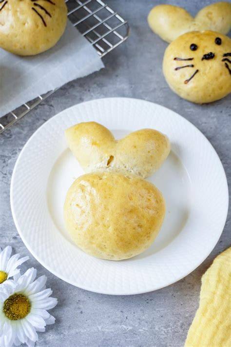 Osterhasen-Brötchen ohne Zucker