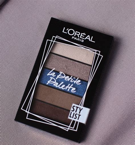Palette mit schokobraunen L'Oréal Lipsticks