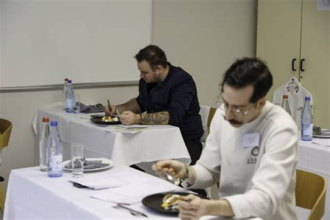 Panettone-Wettbewerb: Degustation, Jury, Teigführung