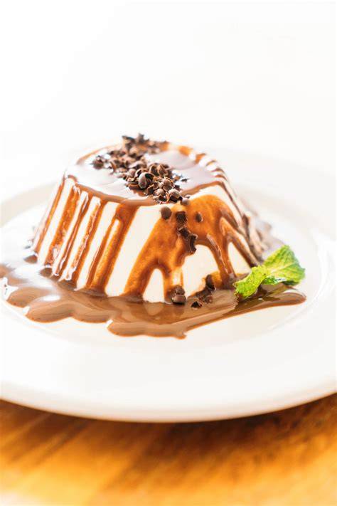 Panna Cotta mit Schokoladenspiegel