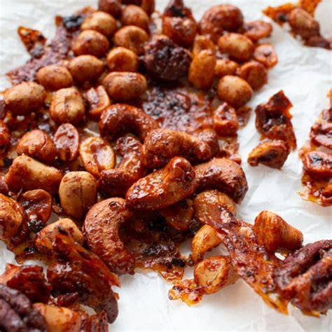 Pasteli und karamellisierte Honignüsse