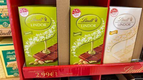 Pastellfarbene Lindt Produktpalette in Präsentation