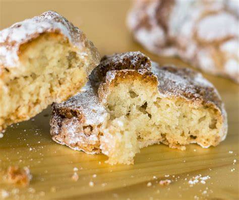 Pasticcini di Mandorla - sizilianische Mandelkekse auf dem Blech