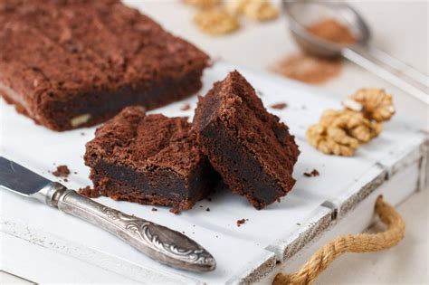 Perfekte Schnittkante eines saftigen Brownies