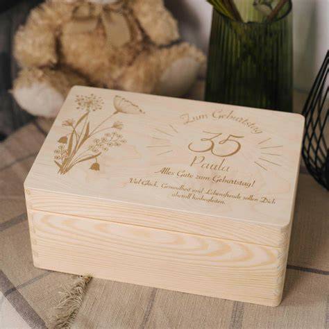 Personalisierte Pralinen Holzkiste mit Gravur