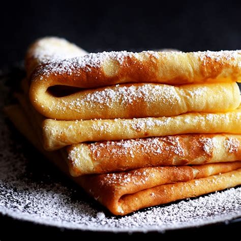 Pfannkuchen-Variationen: Crêpes, Pancakes, Blinis, Palatschinken, Kaiserschmarrn