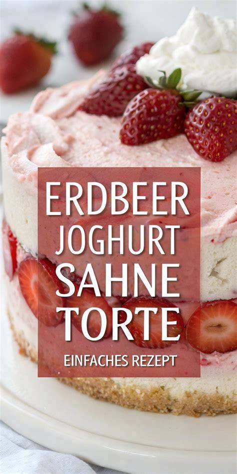 Pfirsich-Erdbeer-Torte auf Tortenplatte mit Biskuitboden, Joghurtcreme und Erdbeerschicht