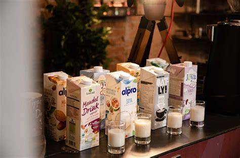 Pflanzliche Milchalternativen für Cappuccino