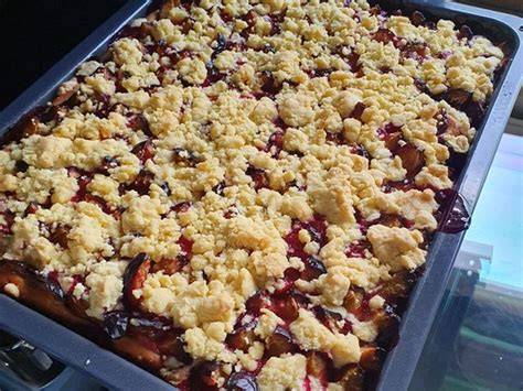Pflaumenkuchen mit Streuseln