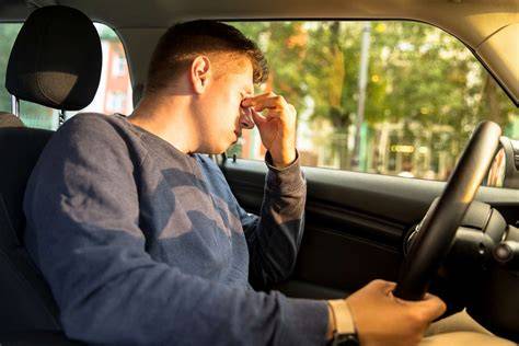 Piktogramme: Müdigkeit, Schwindel, Vorsicht im Straßenverkehr