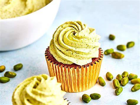 Pistazien-Buttercreme schlagen