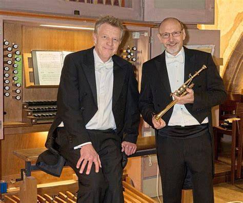 Pizza und Dessert - ein harmonisches Duo