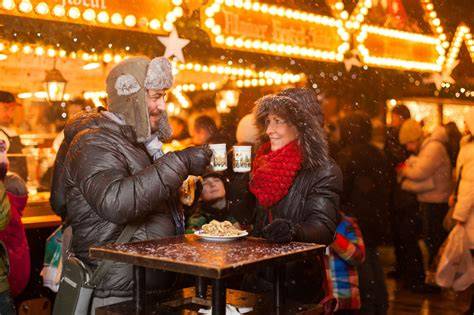 Pommeswaffel-Stand auf dem Ulmer Weihnachtsmarkt