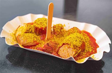 Popkultur: Stars, Kantinen und Streetfood - die soziale Bandbreite der Currywurst