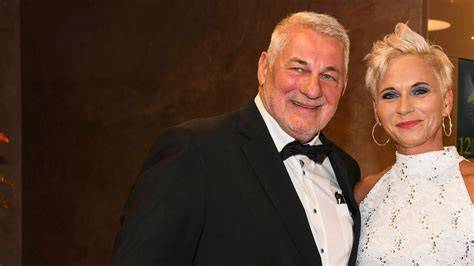 Porträt Heinz Hoenig und Annika bei ihrer Hochzeit 2019