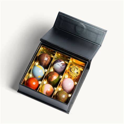 Pralinen in einer Schachtel