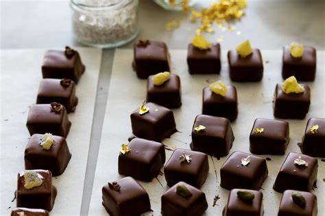 Pralinen mit Golddekoration