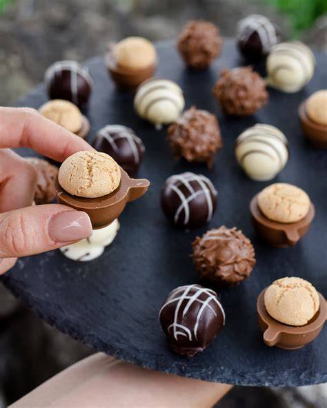 Pralinenherstellung - Hohlkugeln, Füllen und Dekorieren