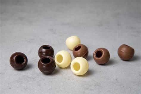 Pralinenvariationen: Trüffel, Hohlkugeln und Dekostücke