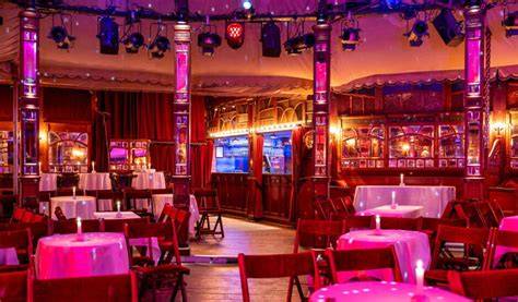Premiere des Programms „Pudding mit Frisur“ in der Bar jeder Vernunft