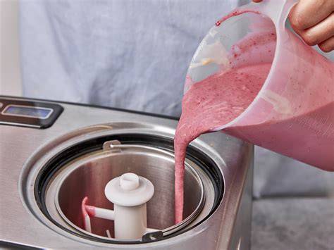 Process: Sirup kochen, abkühlen, Eismaschine füllen