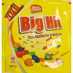 Produktcollage: Mister Choc Riegel, Sticks, Big Hit Erdnüsse, schokolierte Salzbrezeln