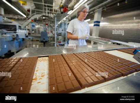 Produktion von Schokolade in einer Schokoladenfabrik