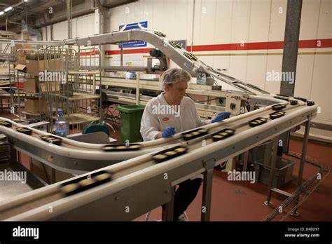 Produktionslinie Keksfabrik Anfang 20. Jahrhundert