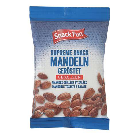 Produktverpackung und Mandeln close-up