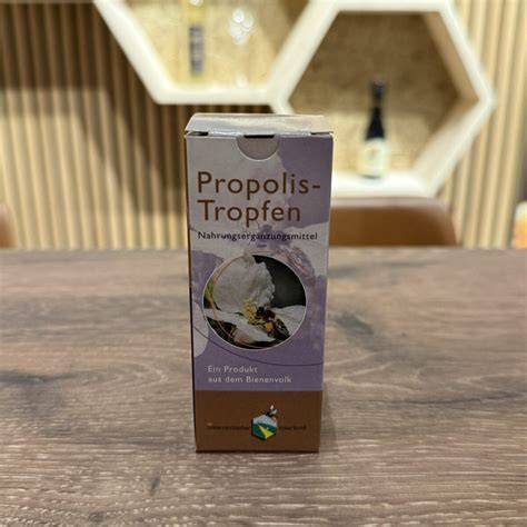 Propolis-Tinktur in Braunglas-Tropfflaschen