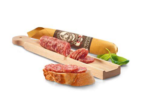 Prosecco-Schokoladentrüffel auf Schneidebrett