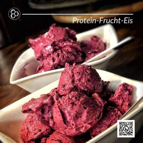 Protein Eis selbstgemacht: Mixer und frische Zutaten