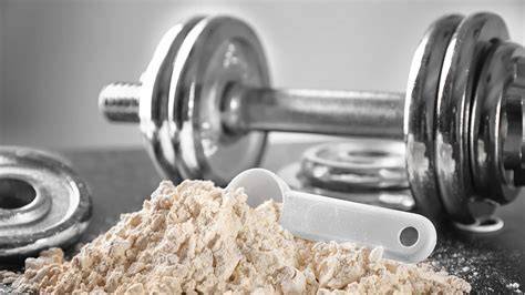 Prozess: Proteinpulver, Milch und Stärke verrühren