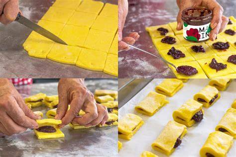 Prozessfoto: Belegen, Bestreuen, Backen - drei Schritte zum Pflaumenblech