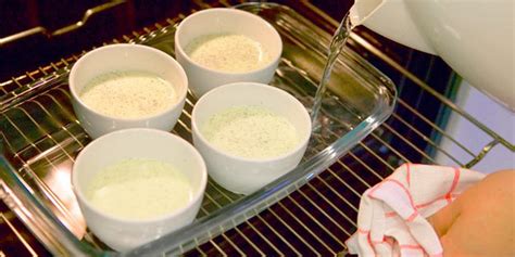 Pudding im Wasserbad im Backofen