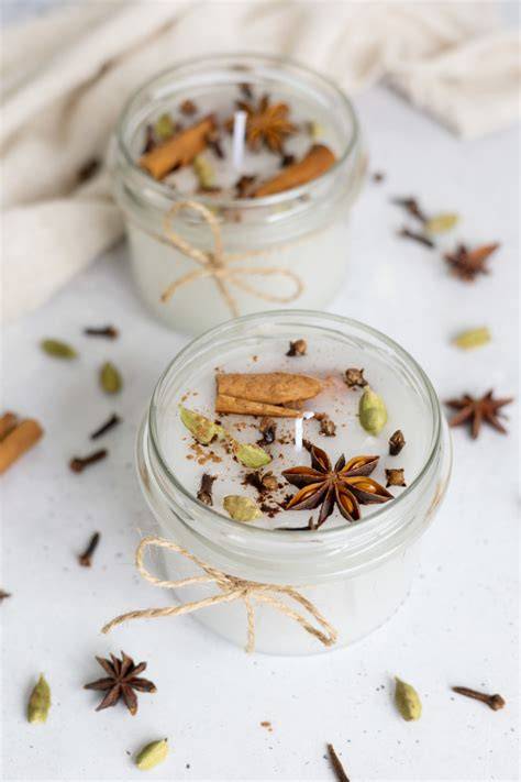 Puddingpulver-Geschenk im Glas mit Gewürzen und Etikett