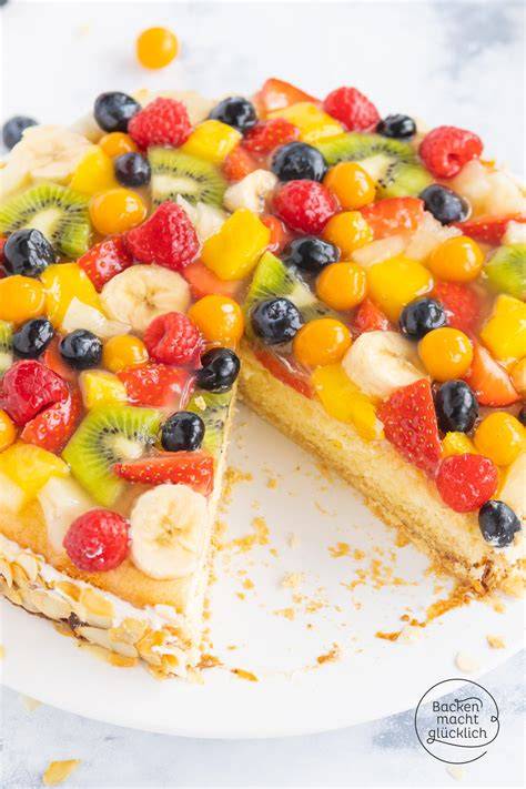 Quark Obsttorte mit Mürbeteig und Mandelblättchen