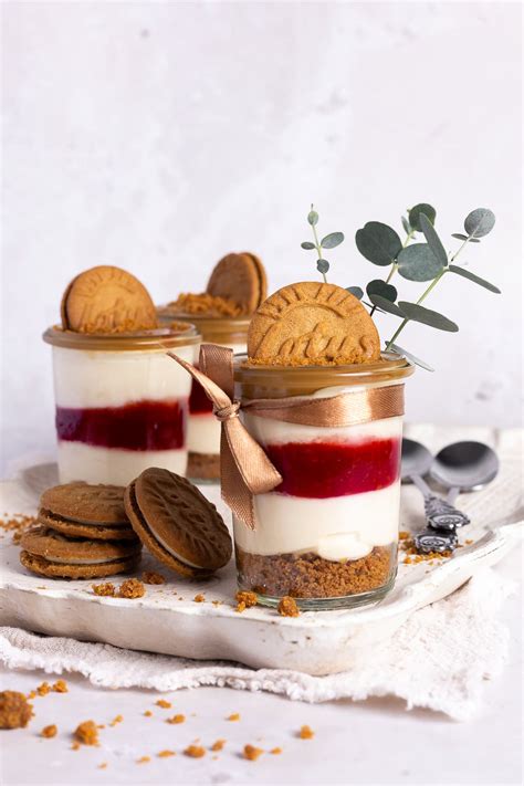 Quark-Obst-Dessert im Glas