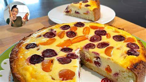 Quarkkuchen mit Früchten in der Springform