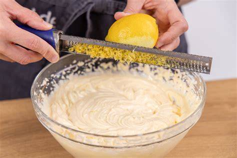 Quarkmasse zubereiten mit Zitrone und Eischnee