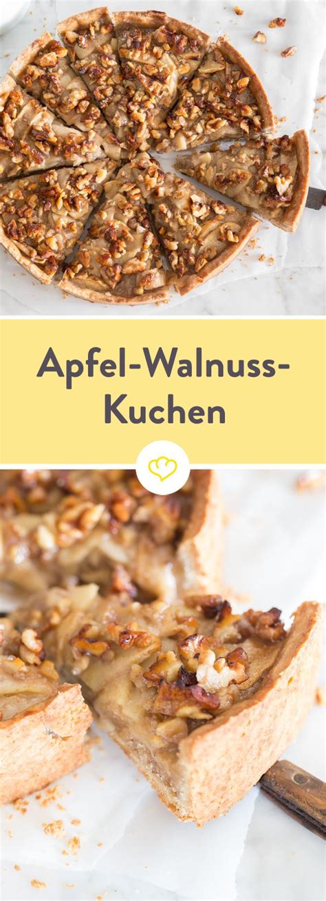 Querschnitt: Apfel-Walnuss-Calvados-Kuchen mit cremiger Füllung