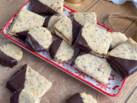 Röstkurve und Mahlgrad von Haselnüssen für dunklen Nougat