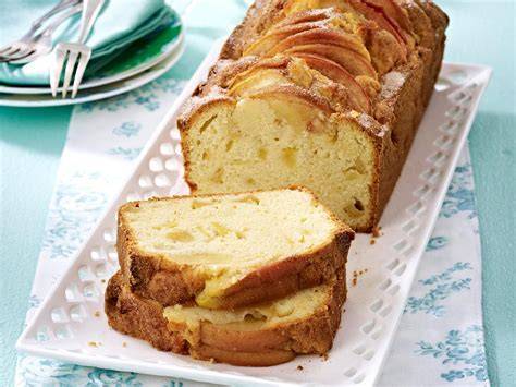 Rührkuchen in Kastenform, goldbraune Kruste