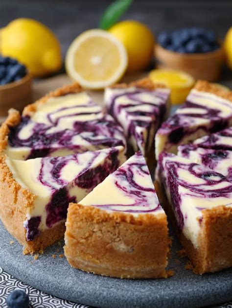 Rührteig in zwei Schichten, Blaubeeren obendrauf - Step-by-Step-Fotos