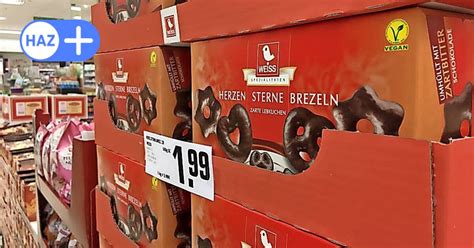REWE Weihnachtsgebäck Auswahl und Präsentation im Markt