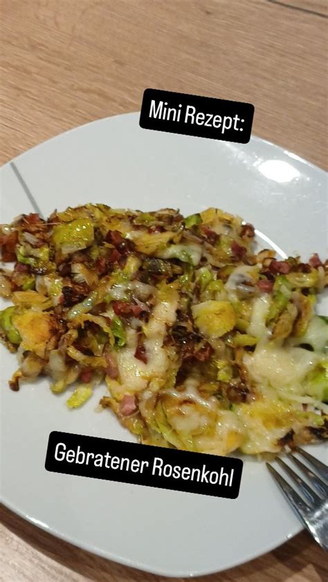 Raspelte Zucchini und gehackte Walnüsse