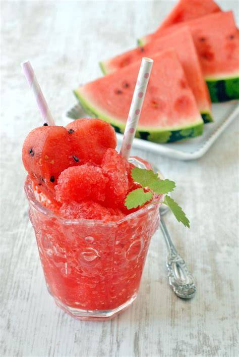 Refreshing Wassermelonen-Granita im Glas